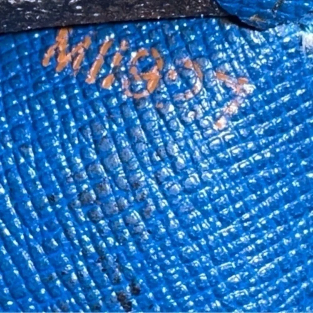 AUTHENTIC Louis Vuitton Epi Porte Monnaie Billets Tresor Wallet. Toledo Blue - Picture 16 of 16